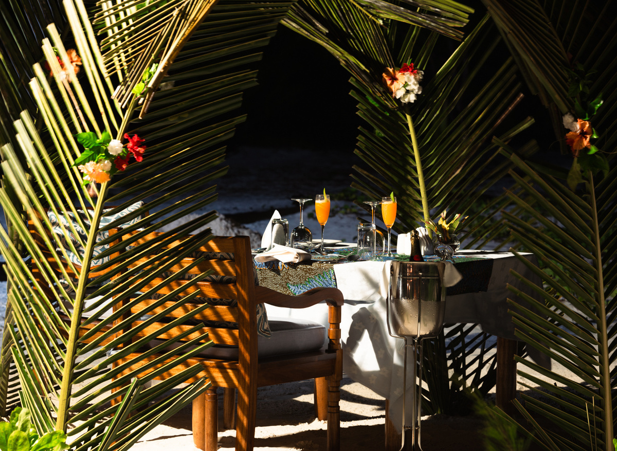 Kisiwa on the Beach Luxury Villas & Spa - Beach Dinner settup