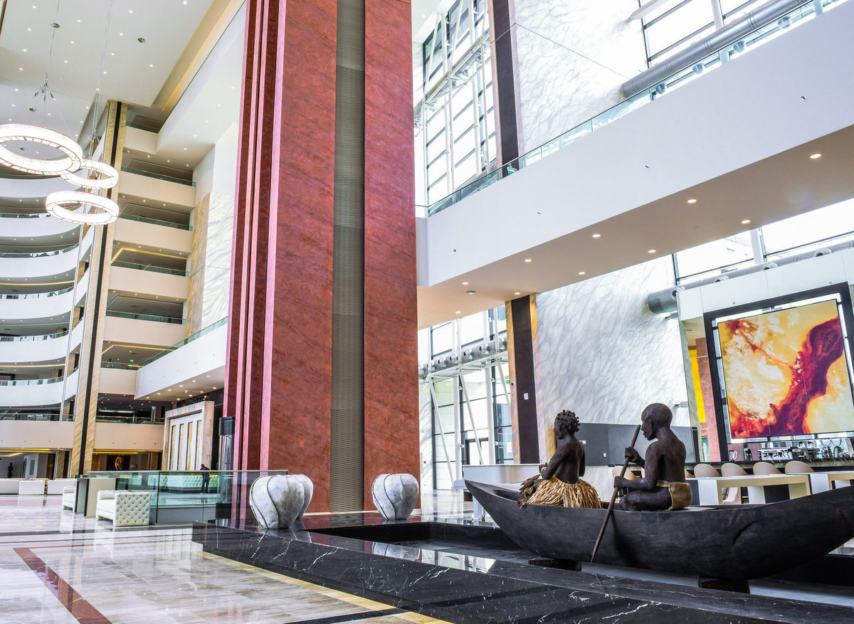 hotel_lobbby_decoration.jpg