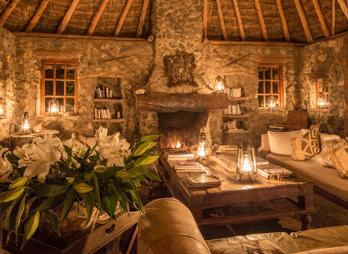 Tembo House evening sitting room