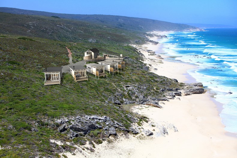 1De Hoop - Lodge exterior & surroundings.jpg