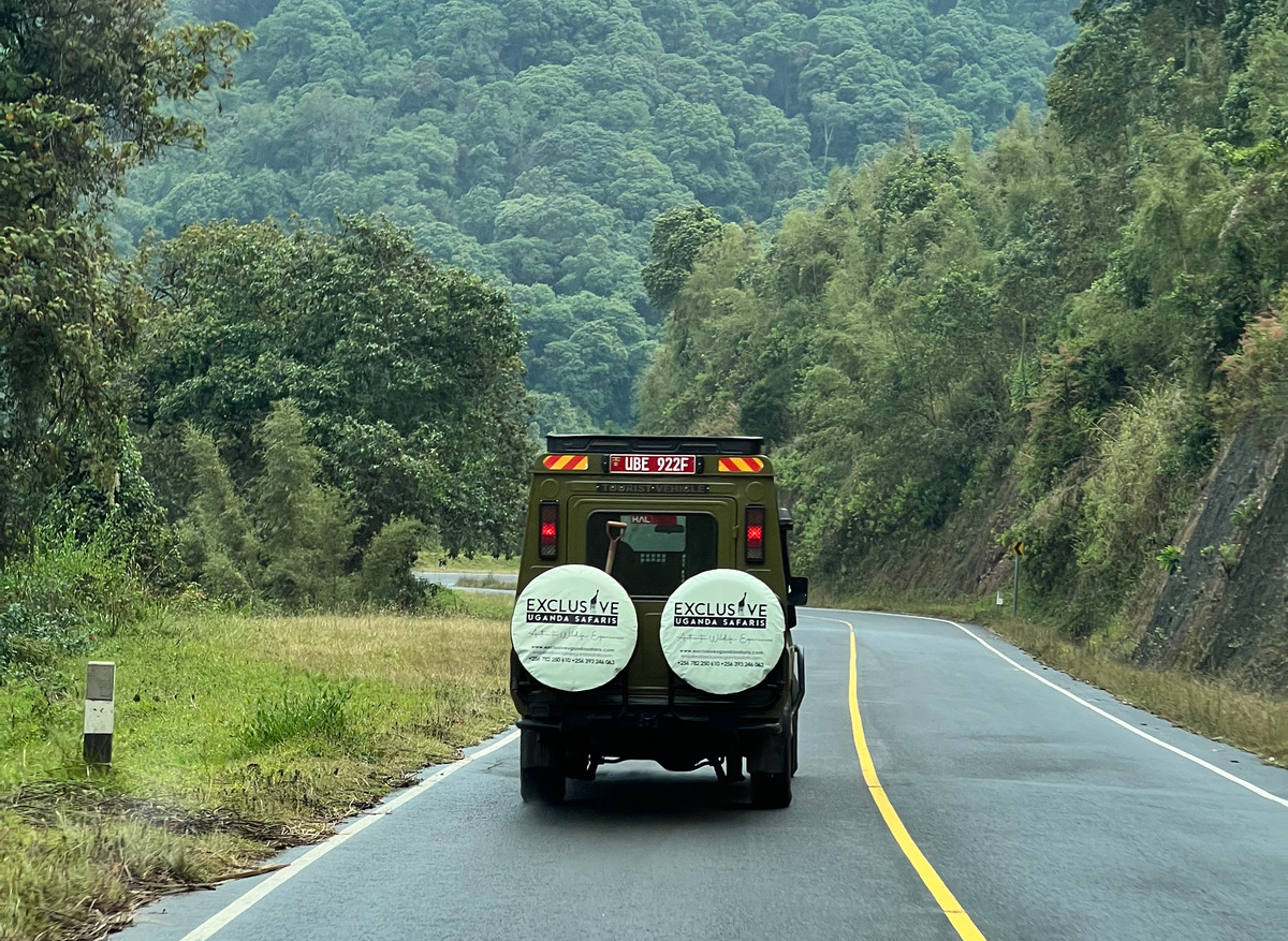 Safari Landcruiser 1