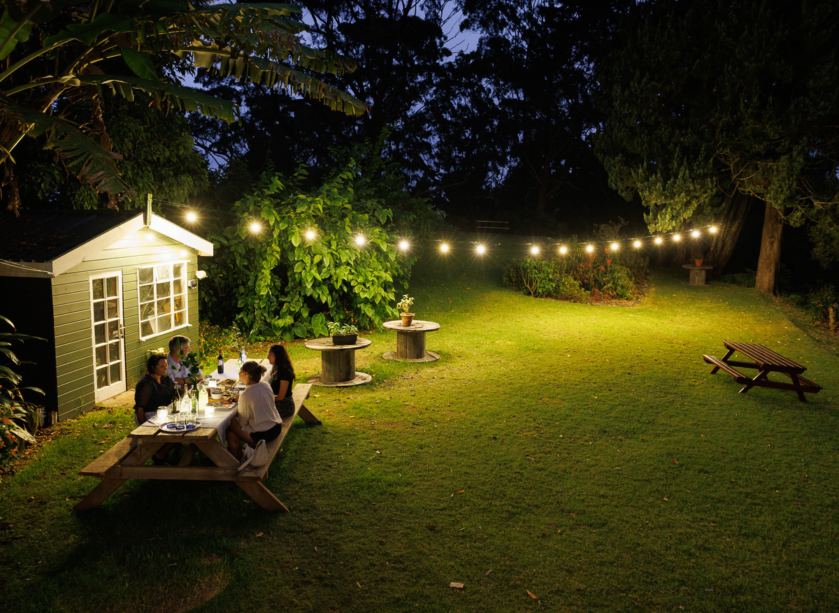 A home-hosting meal in Sandy Bay. Photo by Mathias Falcone.jpg