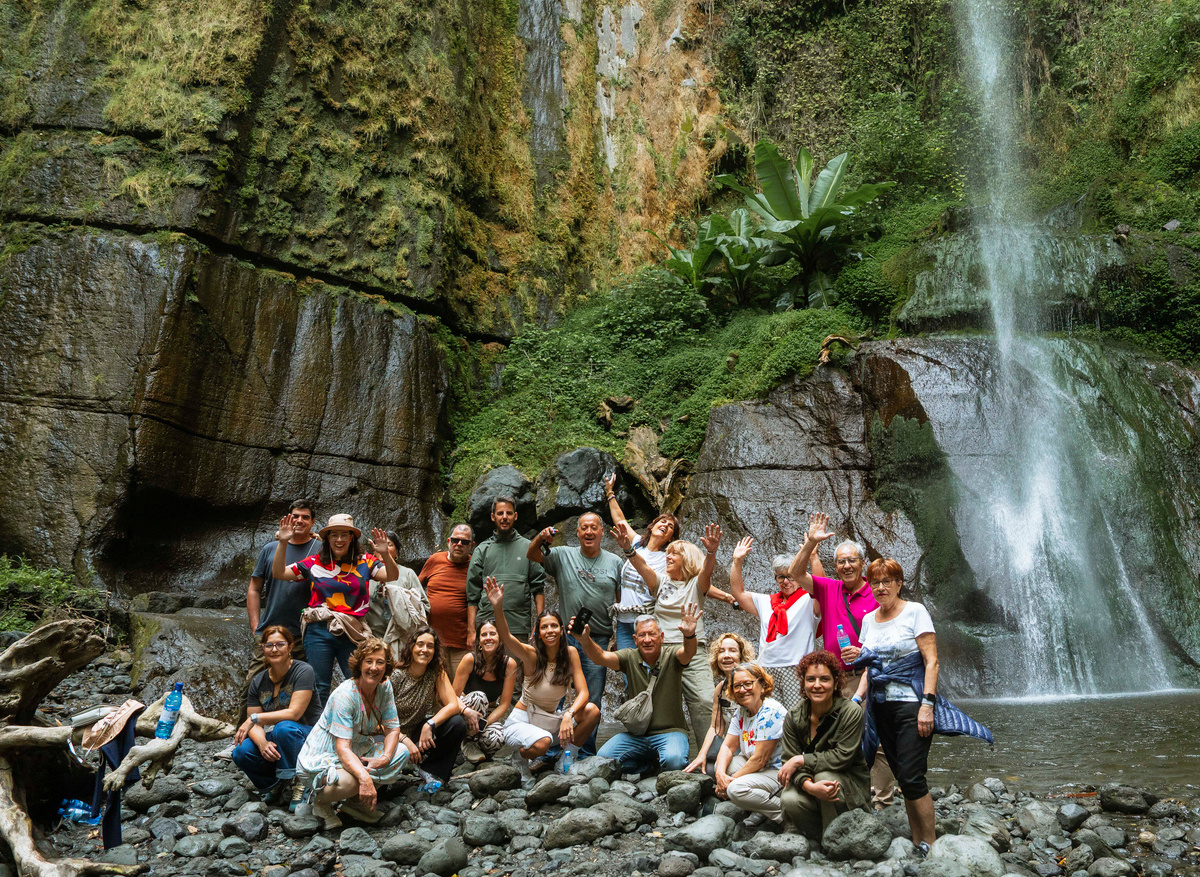 Napuru Waterfall Activity