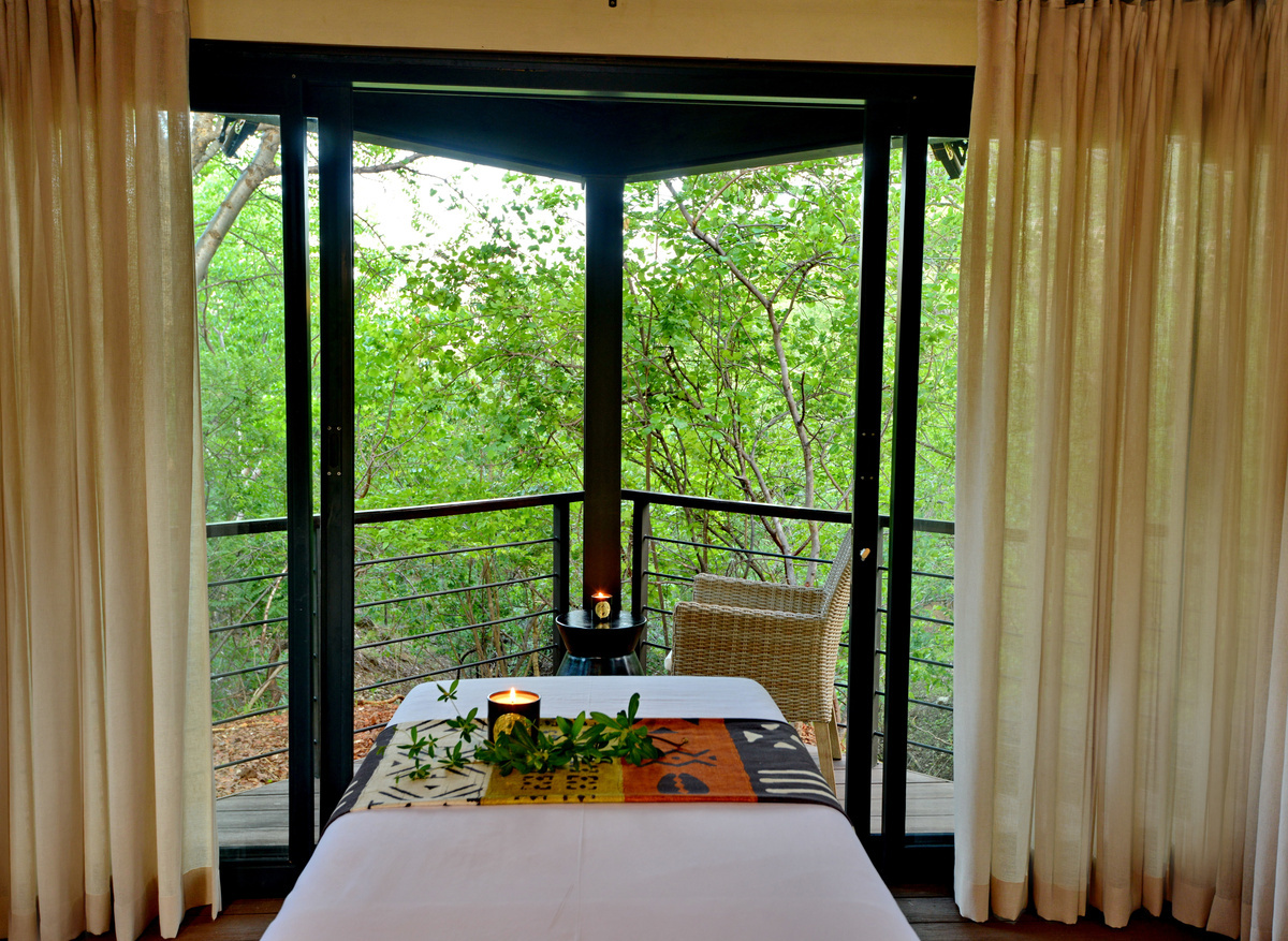Victoria Falls Safari Spa single treatment room.JPG
